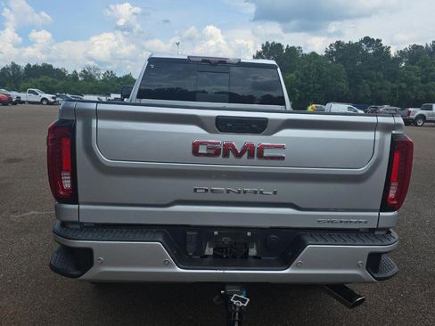 Used 2022 GMC Sierra 2500 Denali w/ Technology Package AWD/4WD image 5