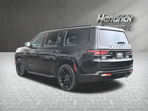Used 2024 Jeep Wagoneer Series II AWD/4WD image 8