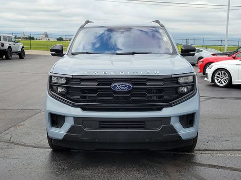 Certified 2025 Ford Expedition Max Active AWD/4WD image 2