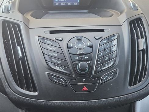 Used 2014 Ford Escape SE image 16