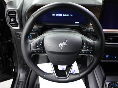 Used 2025 Ford Bronco Sport Outer Banks w/ Outer Banks Tech Package+ image 17