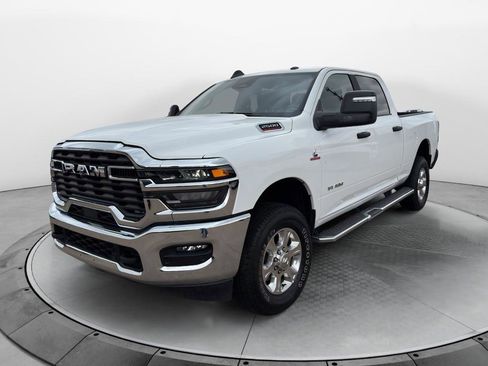 Used 2025 RAM 2500 Big Horn AWD/4WD image 1