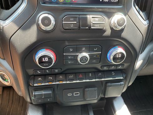 Used 2019 GMC Sierra 1500 AT4 w/ AT4 Premium Package AWD/4WD image 8
