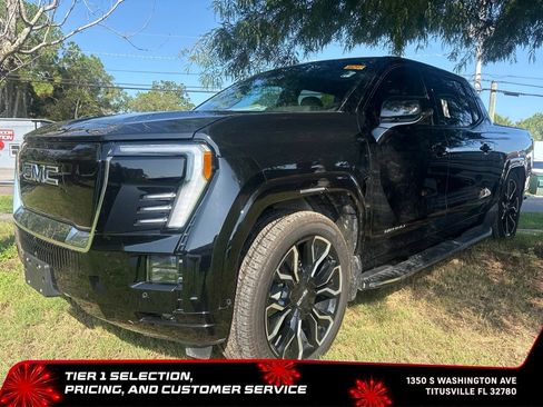 Used 2025 GMC Sierra EV Denali AWD/4WD image 3