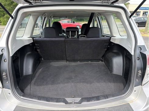 Used 2010 Subaru Forester 2.5X AWD/4WD image 7