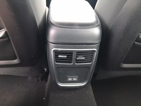 Used 2019 Dodge Charger SXT AWD/4WD image 37