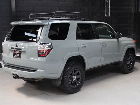 Used 2022 Toyota 4Runner Trail Special Edition AWD/4WD image 18