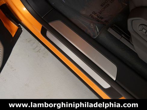 Used 2024 Lamborghini Urus S AWD/4WD image 14