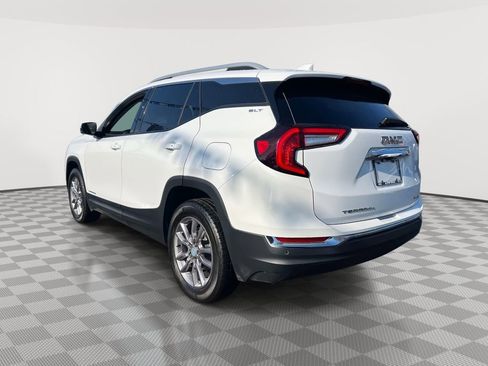 Used 2023 GMC Terrain SLT image 6