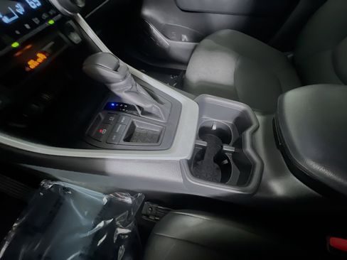 Used 2024 Toyota RAV4 XLE image 25