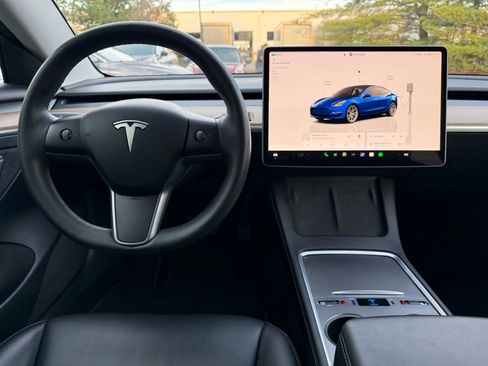 Used 2022 Tesla Model 3 image 13