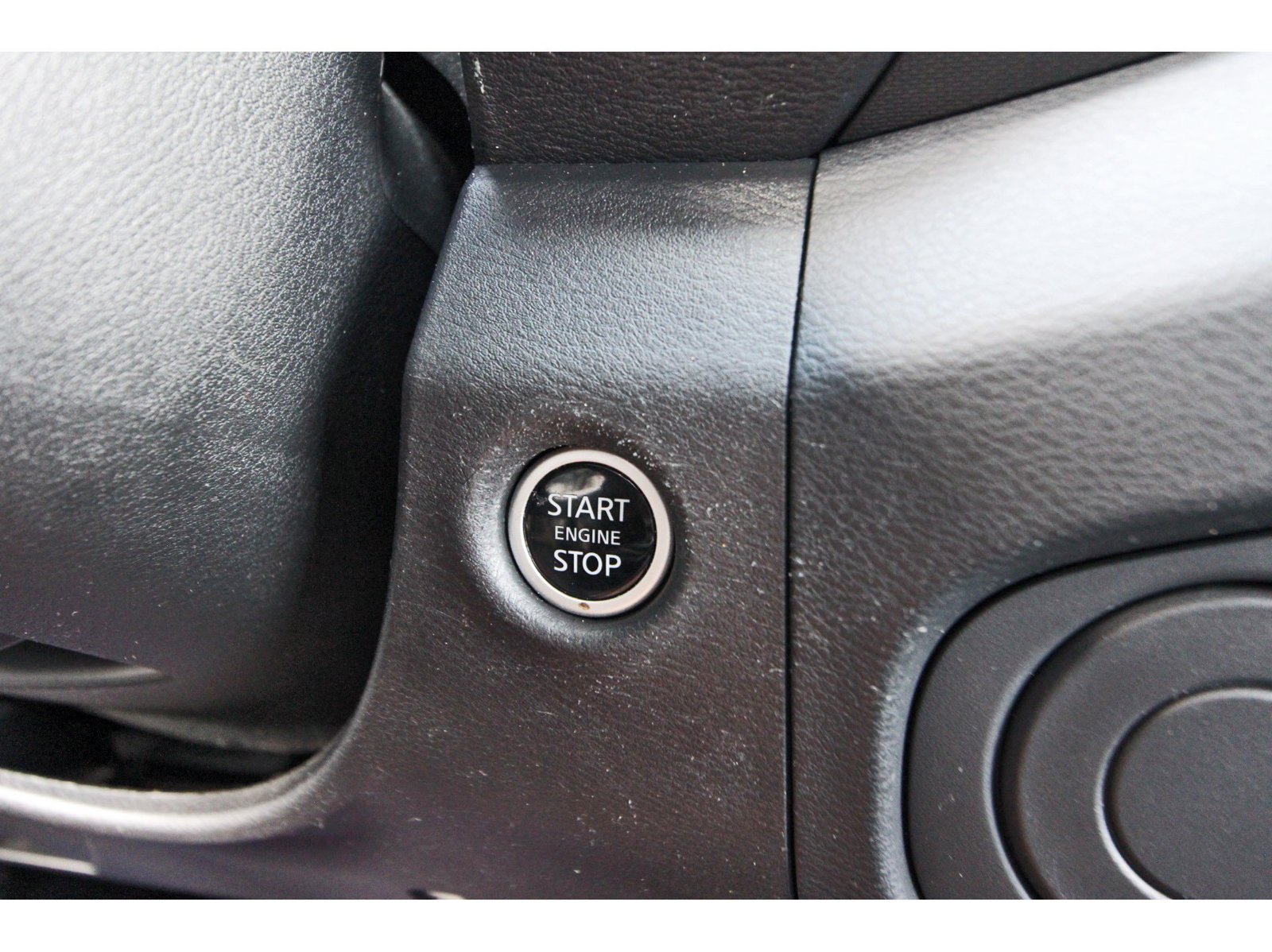 Certified 2024 Nissan Frontier SV RWD image 28