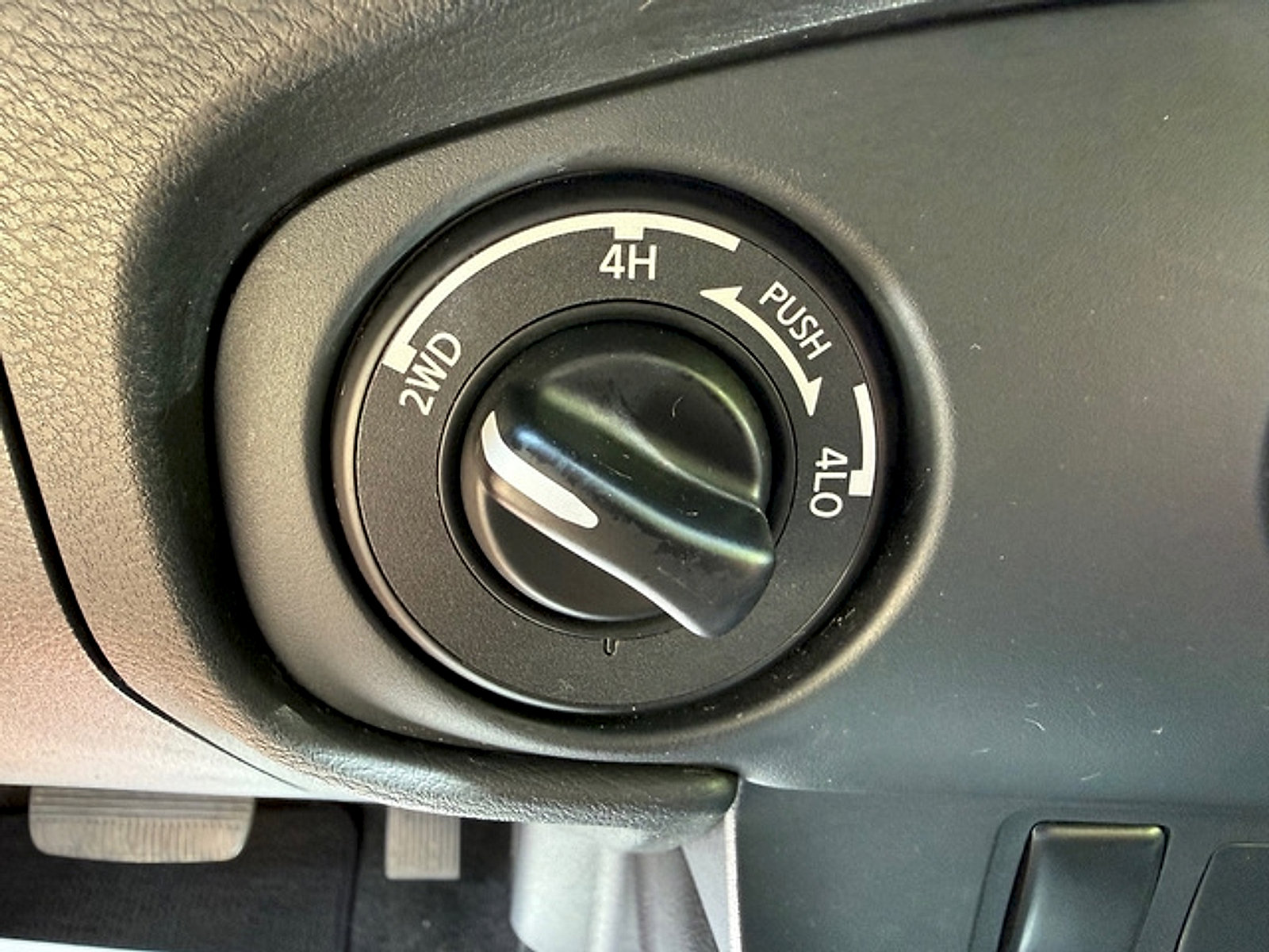Used 2022 Nissan Frontier S w/ Technology Package AWD/4WD image 23