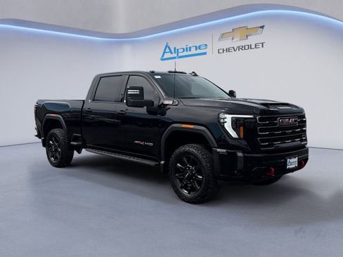 Used 2024 GMC Sierra 2500 AT4 w/ AT4 Premium Plus Package AWD/4WD image 7