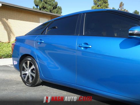 Used 2018 Toyota Mirai FWD image 7