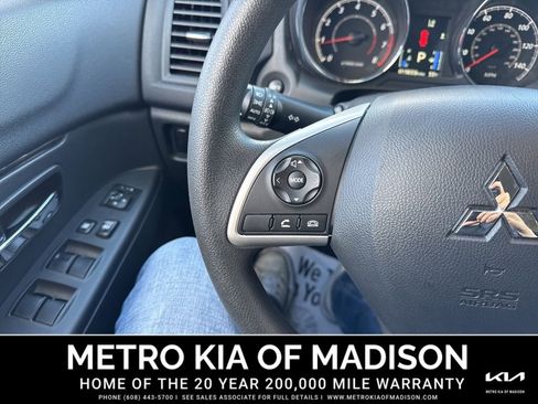 Used 2025 Mitsubishi Outlander Sport ES AWD/4WD image 17