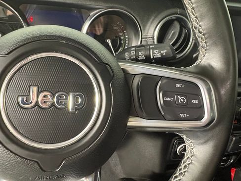 Used 2023 Jeep Wrangler Unlimited Sahara w/ Cold Weather Group AWD/4WD image 20