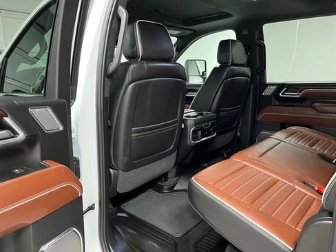 Used 2025 GMC Sierra 2500 Denali Ultimate AWD/4WD image 43