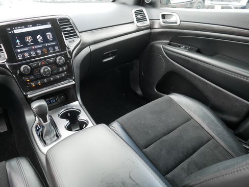 Used 2022 Jeep Grand Cherokee Laredo X AWD/4WD image 11