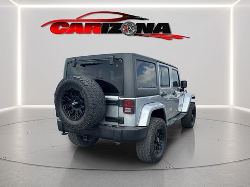 Used 2013 Jeep Wrangler Unlimited Sahara w/ Connectivity Group AWD/4WD image 6