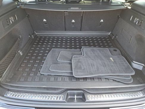 Used 2023 Mercedes-Benz GLC 300 4MATIC image 28