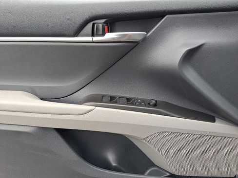 Certified 2023 Toyota Camry SE image 13