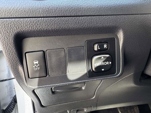 Used 2013 Toyota Corolla S w/ Premium Pkg FWD image 19