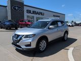 Used 2017 Nissan Rogue SV image 2