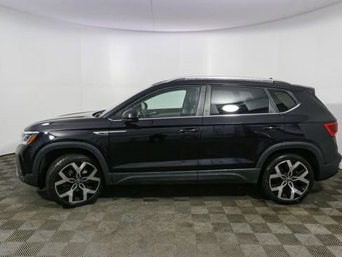 Used 2022 Volkswagen Taos SEL image 6