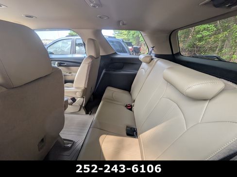 Used 2012 GMC Acadia SLT FWD image 11