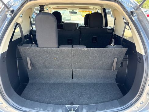 Used 2017 Mitsubishi Outlander SE FWD image 12
