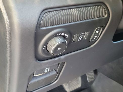 Used 2024 Jeep Grand Wagoneer L Series III image 17