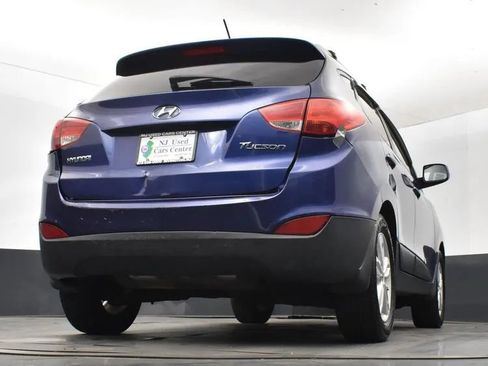 Used 2011 Hyundai Tucson GLS FWD image 13
