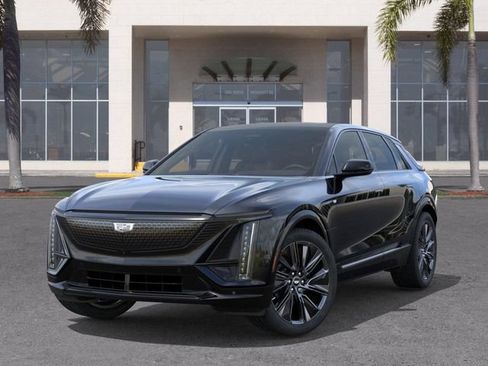 New 2026 Cadillac Lyriq Signature Sport RWD image 6