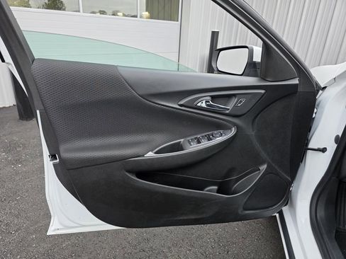 Used 2023 Chevrolet Malibu LT image 11