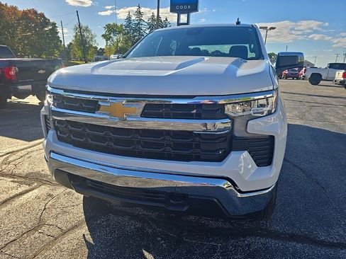 Used 2025 Chevrolet Silverado 1500 LT image 5