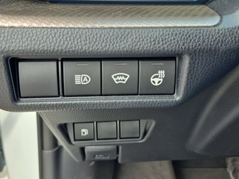 Used 2024 Toyota Prius XLE FWD image 33