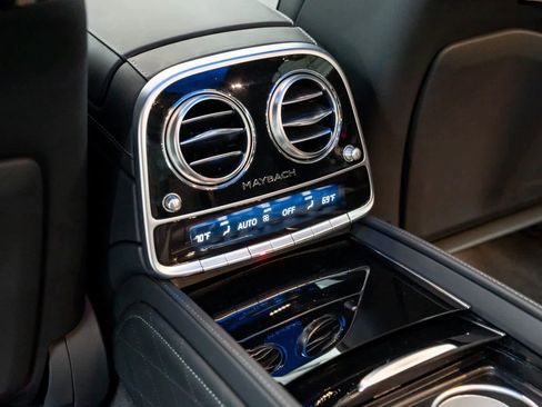 Used 2020 Mercedes-Benz Maybach S 560 4MATIC image 62