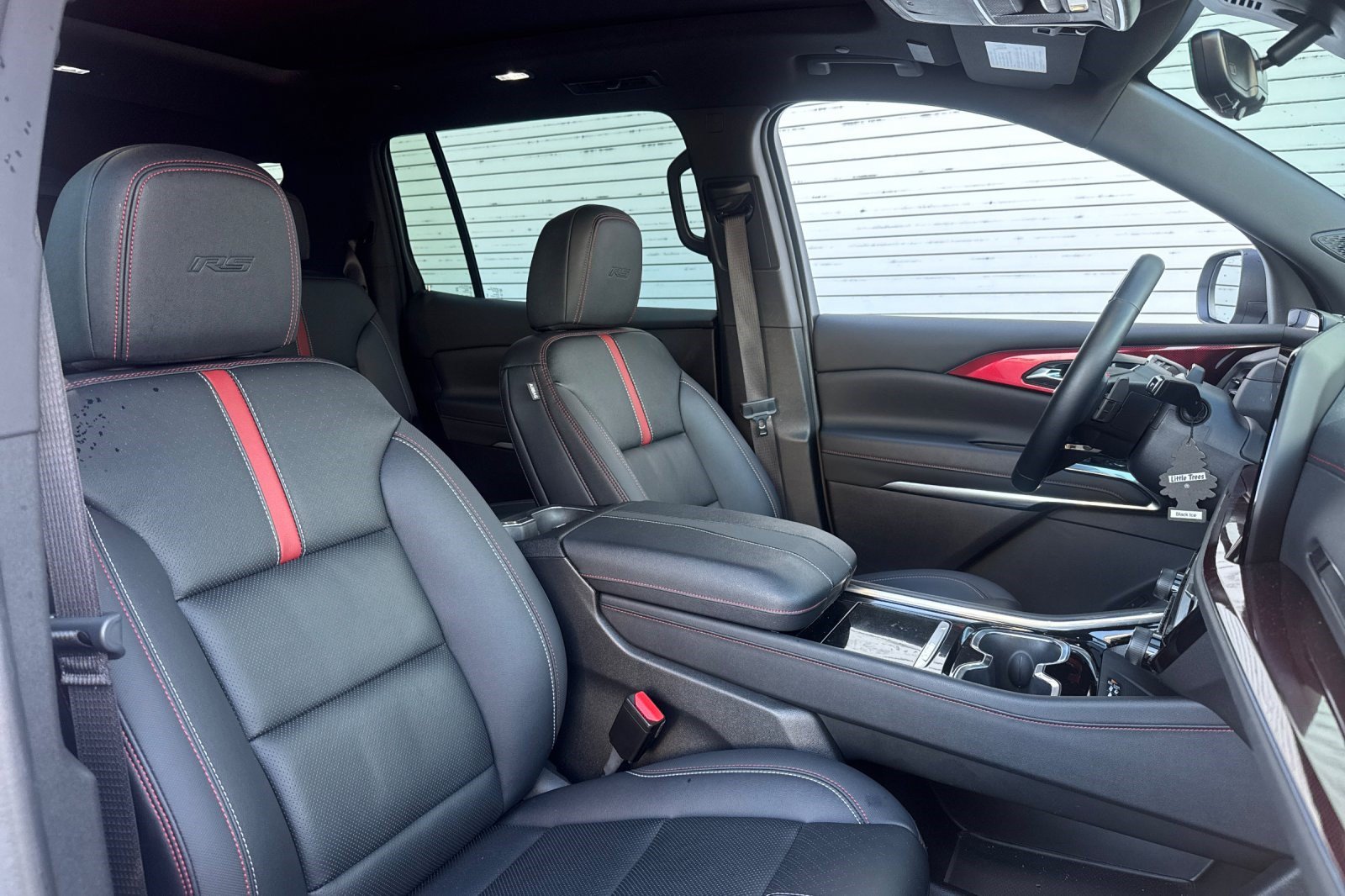 Used 2024 Chevrolet Traverse RS w/ LPO, Floor Liner Package AWD/4WD image 27