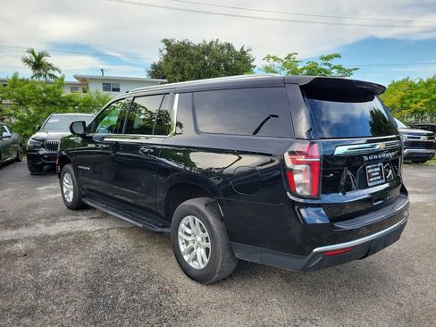 Used 2024 Chevrolet Suburban LT AWD/4WD image 5