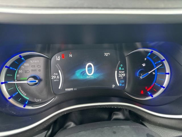 Used 2023 Chrysler Pacifica Touring-L FWD image 21