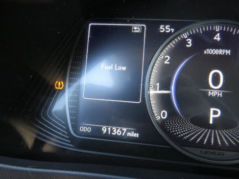 Used 2019 Lexus UX 200 FWD image 24