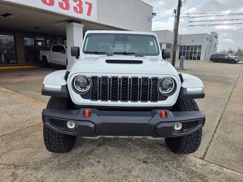 Used 2026 Jeep Gladiator Mojave image 10
