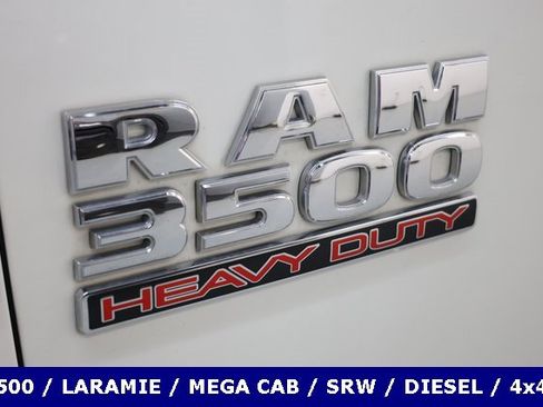 Used 2016 RAM 3500 Laramie w/ Convenience Group image 3
