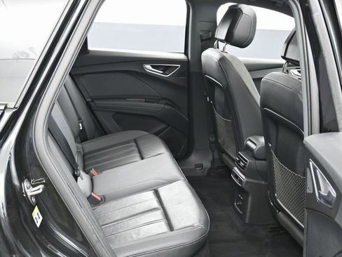 Used 2024 Audi Q4 e-tron Prestige w/ Black Optic Package image 34