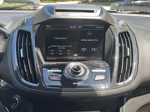 Used 2015 Ford Escape Titanium w/ Equipment Group 301A FWD image 10