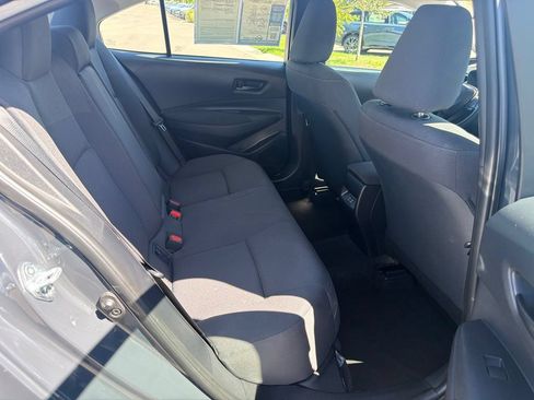 Used 2025 Toyota Corolla LE FWD image 15