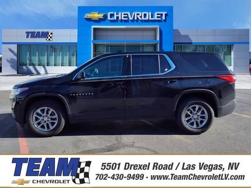 Certified 2021 Chevrolet Traverse LS image 1