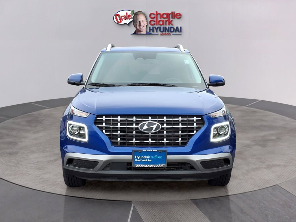 Used 2025 Hyundai Venue Limited FWD image 8
