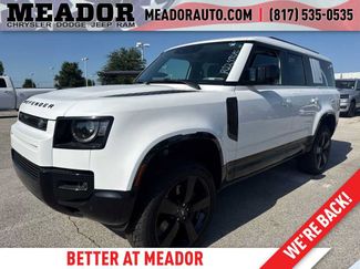Used 2024 Land Rover Defender 130 X-Dynamic SE AWD/4WD video 1